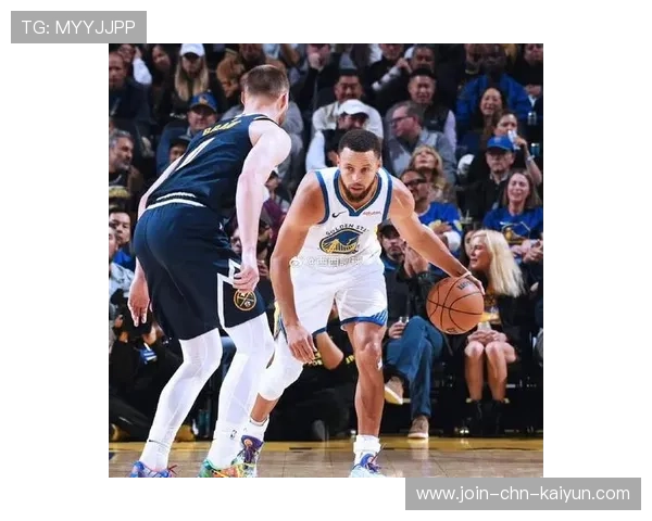 库里面对长臂防守依旧命中三分,勇士球迷狂呼